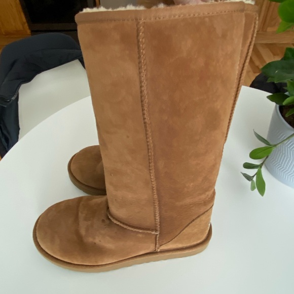Ugg Classic Tall II Boots in Chestnut - Picture 3 of 6
